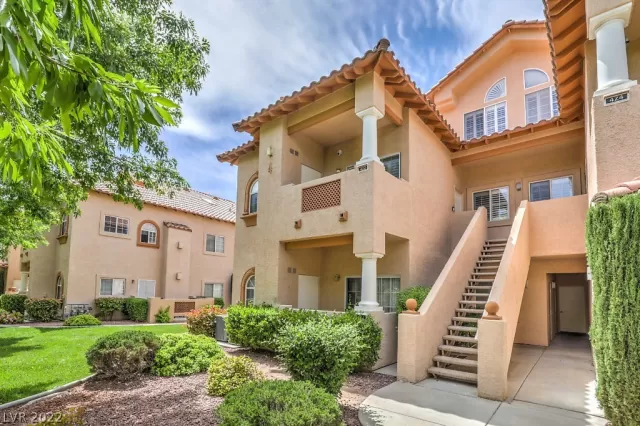 MLS: 2382827 Condo For Sale