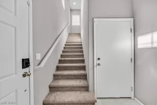 Photo #1: 2382862 Listing