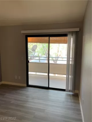 Photo #2: 2382867 Listing 