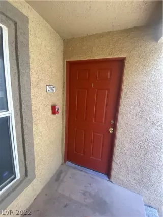 Photo #2: 2382872 Listing