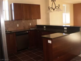 Photo #3: 2382878 Listing 