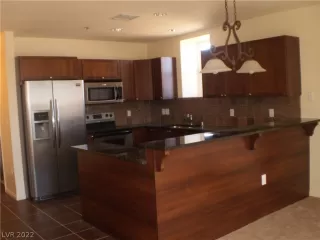 Photo #4: 2382878 Listing 