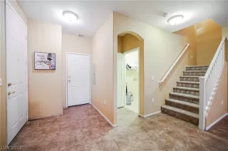 Photo #4: 2382888 Listing 