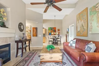 Photo #5: 2382894 Listing 