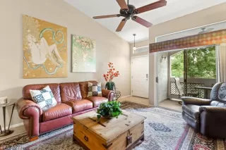 Photo #6: 2382894 Listing 