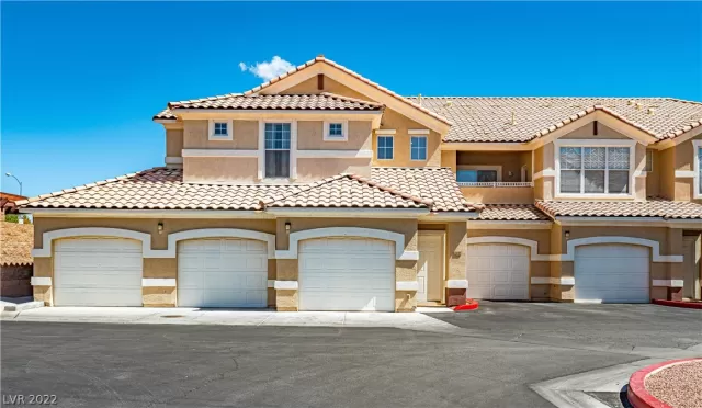 MLS: 2382896 Condo For Sale