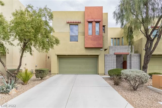 MLS: 2382951 Condo For Sale