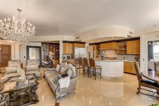 Photo #1: 2382953 Listing