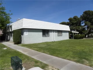 Photo #2: 2382959 Listing