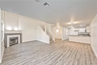 Photo #5: 2382965 Listing 