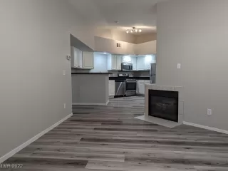 Photo #6: 2382970 Listing 