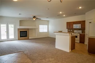 Photo #1: 2382992 Listing