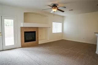 Photo #2: 2382992 Listing