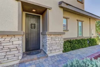 Photo #2: 2382994 Listing 