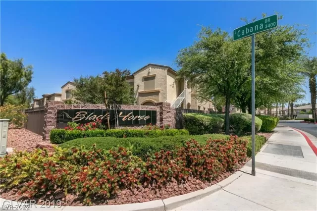 MLS: 2383000 Condo For Sale