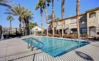 Photo #2: 2383000 Listing