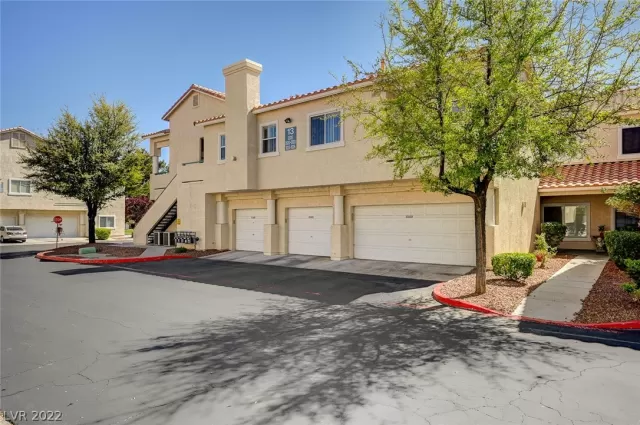 MLS: 2383005 Condo For Sale