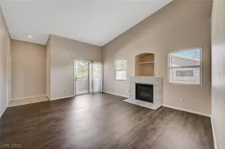 Photo #3: 2383005 Listing