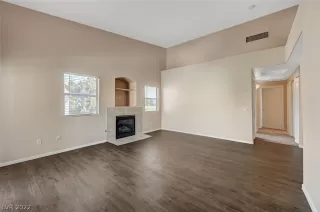 Photo #6: 2383005 Listing