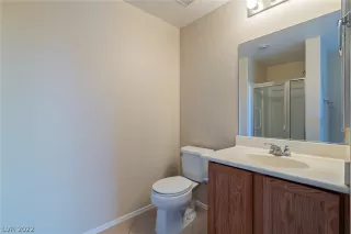 Photo #3: 2383017 Listing