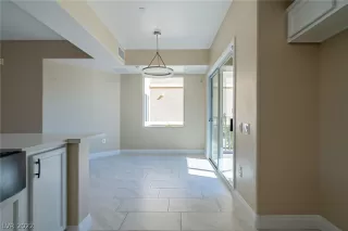 Photo #6: 2383017 Listing