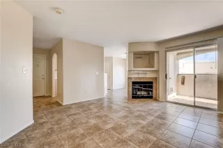 Photo #5: 2383039 Listing 