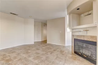 Photo #6: 2383039 Listing 