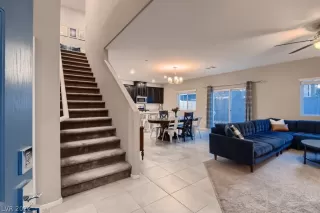 Photo #2: 2383042 Listing 