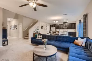 Photo #6: 2383042 Listing 