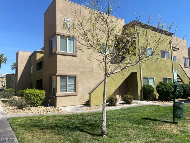 MLS: 2383068 Condo For Sale