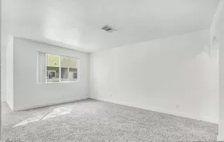 Photo #1: 2383068 Listing 