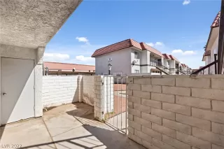 Photo #2: 2383074 Listing