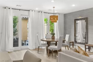 Photo #2: 2383076 Listing