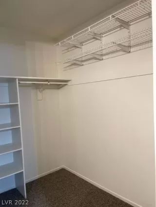 Photo #4: 2383078 Listing