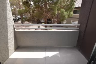 Photo #3: 2383087 Listing 