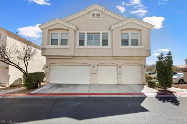 MLS: 2383090 Condo For Sale