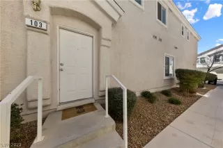 Photo #2: 2383090 Listing