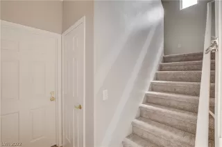 Photo #2: 2383130 Listing