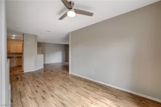 Photo #5: 2383130 Listing