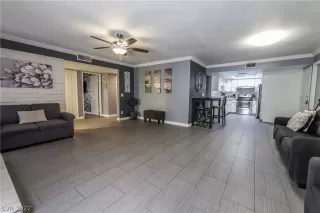 Photo #1: 2383137 Listing