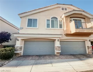 Photo #5: 2383146 Listing