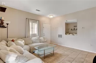 Photo #3: 2383165 Listing 