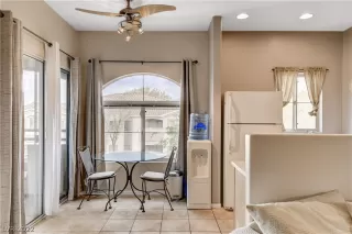 Photo #4: 2383165 Listing 