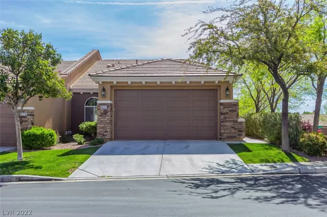 MLS: 2383180 Condo For Sale