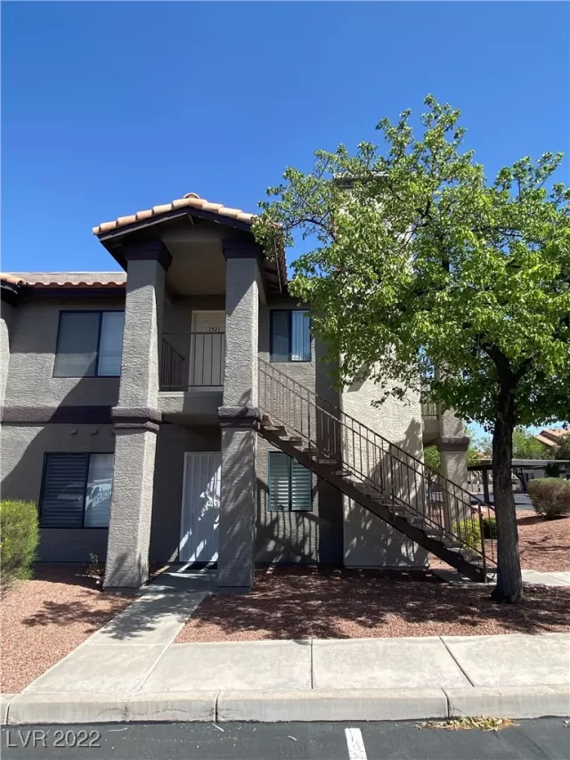 MLS: 2383187 Condo For Sale