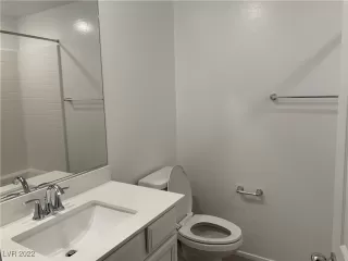 Photo #6: 2383242 Listing 
