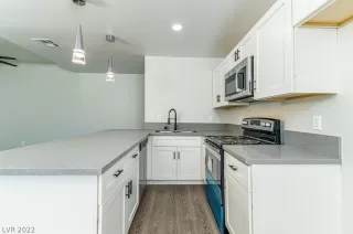 Photo #2: 2383247 Listing