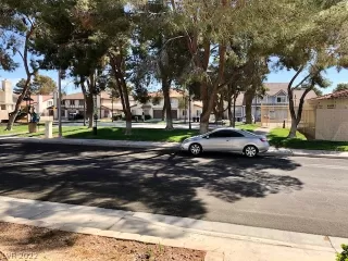 Photo #5: 2383285 Listing