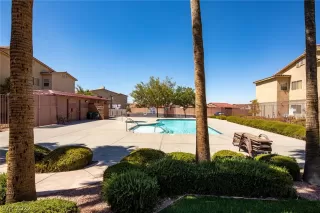 Photo #2: 2383326 Listing