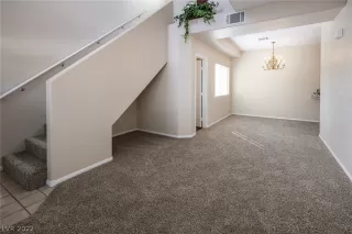 Photo #4: 2383326 Listing